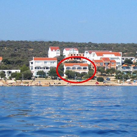 Apartments By The Sea Mandre, Pag - 8655 Kolan Exterior photo